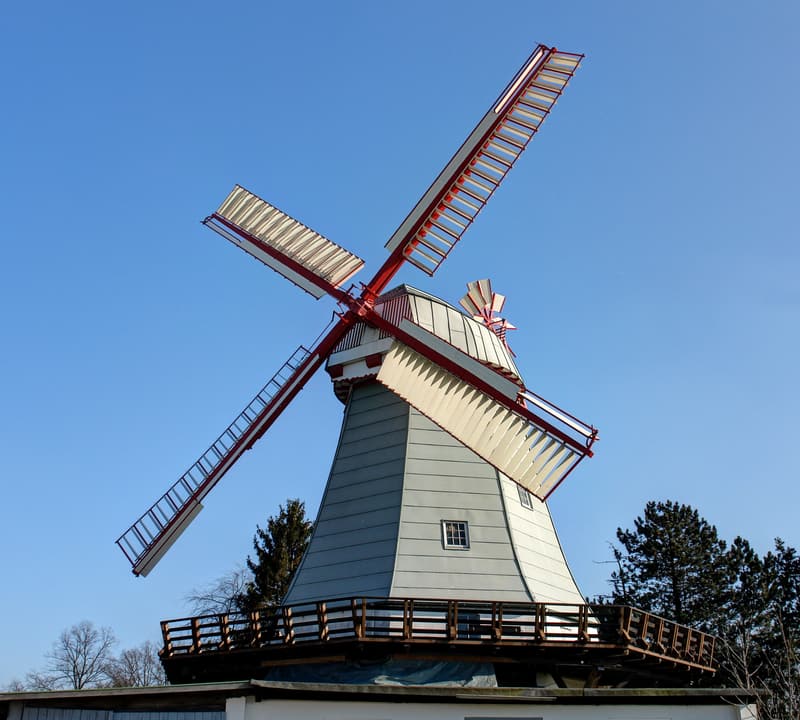 Arberger Mühle, denkmalgeschützte Windmühle in Bremen-Arbergen